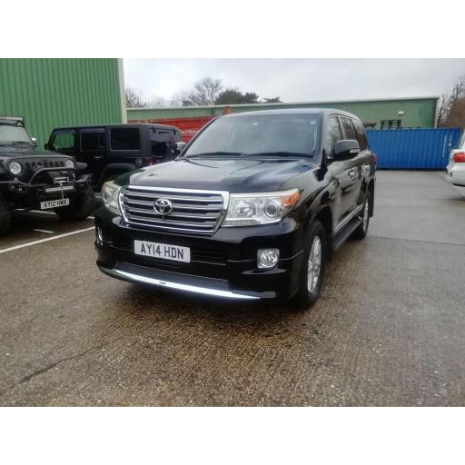 Toyota Land Cruiser 4.6 V8 Petrol 8 seat ULEZ - 46,300 Mile`