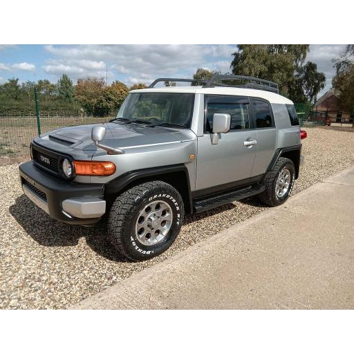 2013 Toyota Land Cruiser 4.6 V8 ZX Petrol SUV 5DR Auto 8 Seats - 49,764 Miles